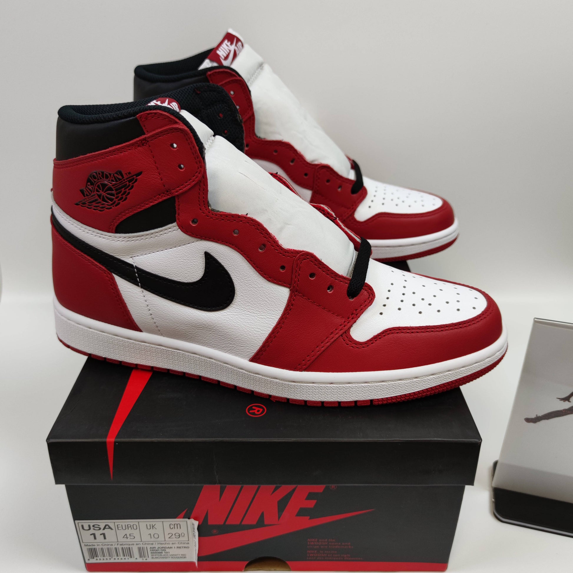 Air Jordan 1 Retro Chicago 555088-101 - Fashion Sneaker1818