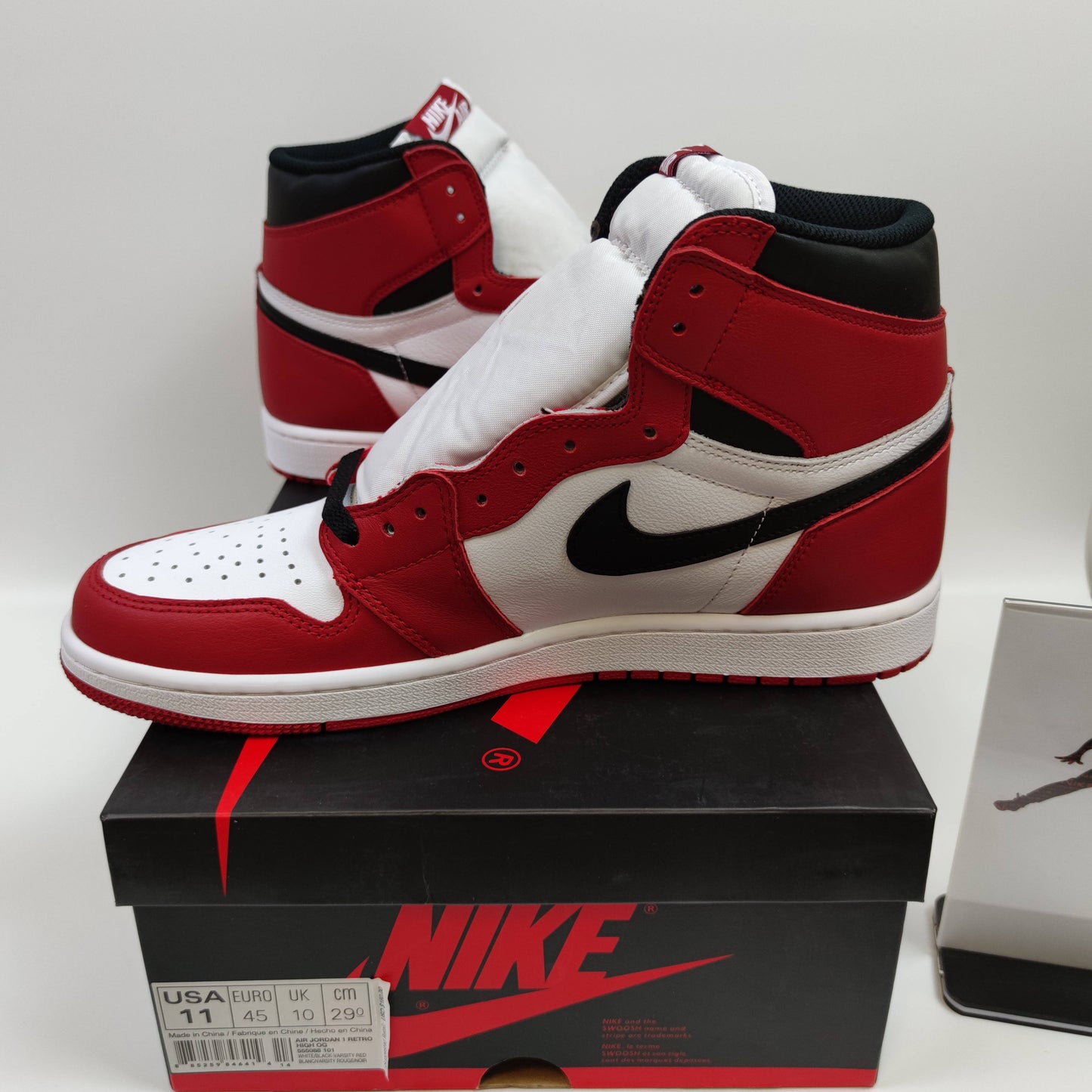 Air Jordan 1 Retro Chicago 555088-101 - Fashion Sneaker1818