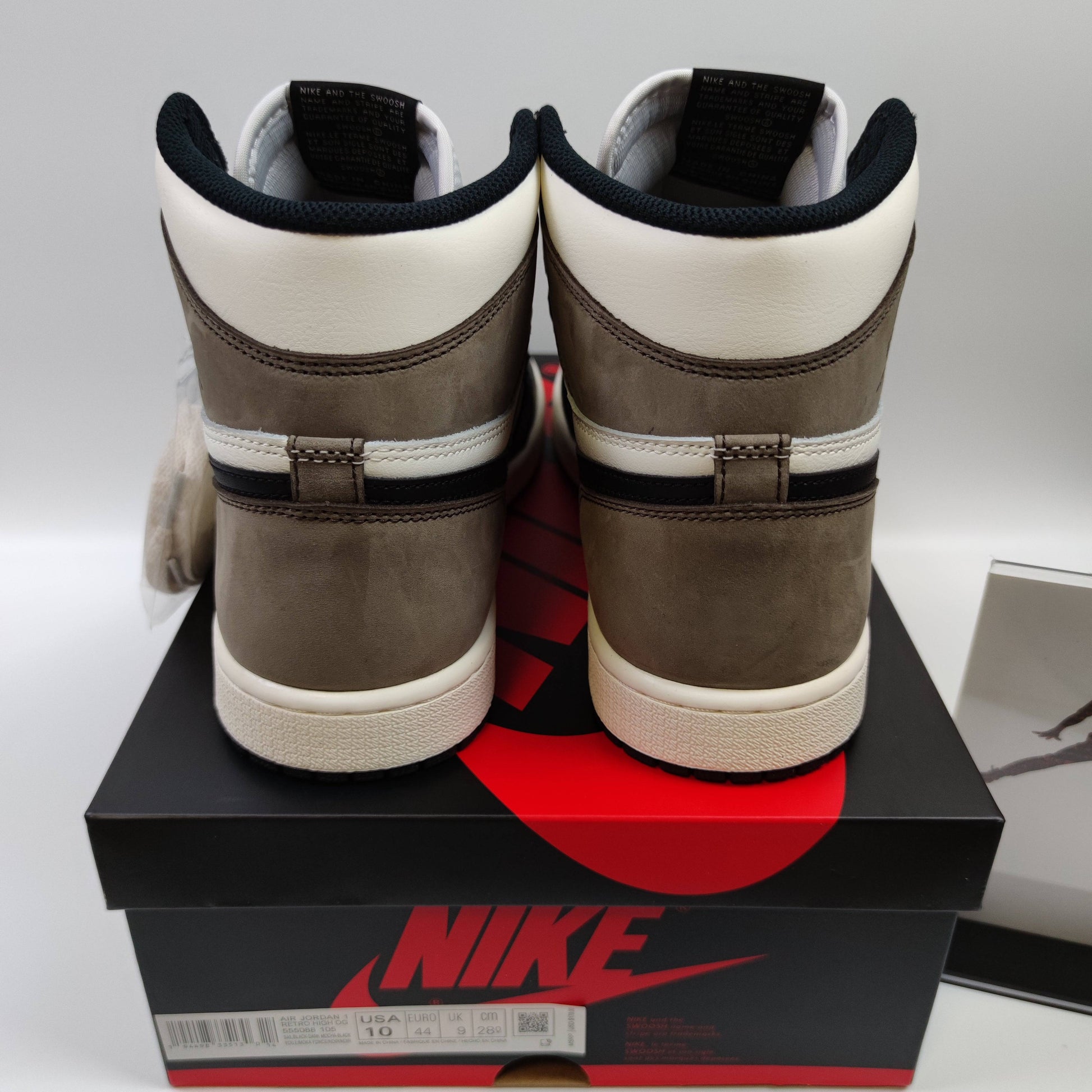 Air Jordan 1 Retro High OG "Dark Mocha" 555088-105 - Fashion Sneaker1818