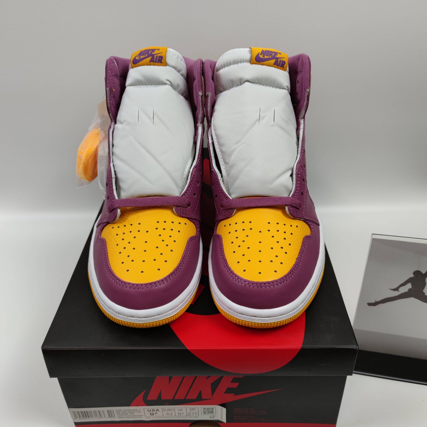 Air Jordan 1 Retro High OG "University Gold and Light Bordeaux" 555088-706 - Fashion Sneaker1818