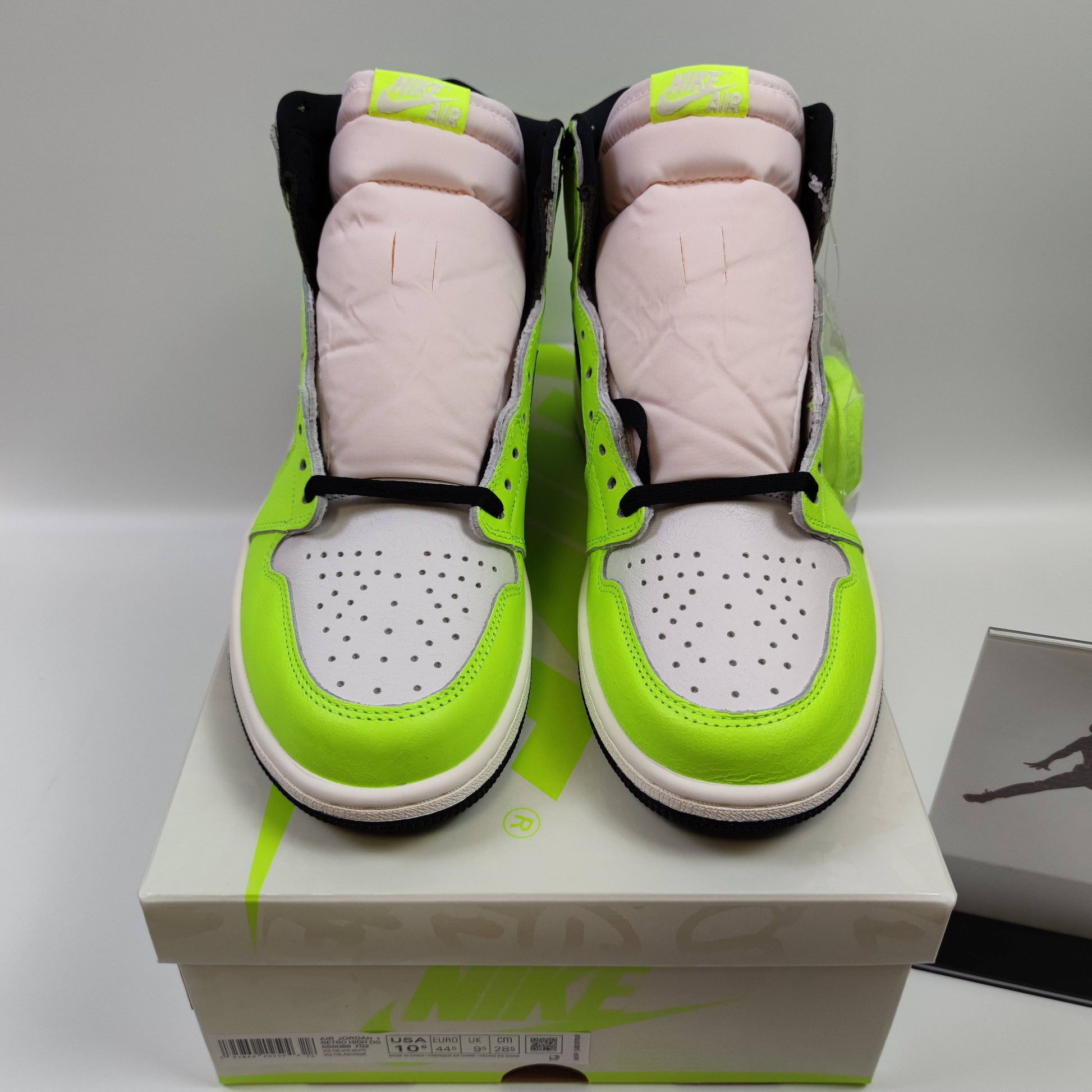 Air Jordan 1 Retro High OG "Volt" 555088-702 - Fashion Sneaker1818