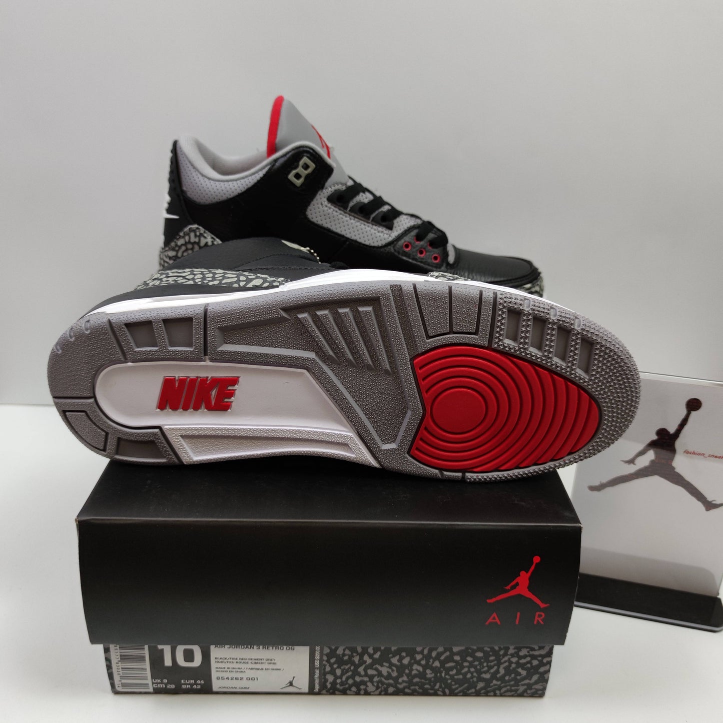 Air Jordan 3 Retro Black Cement 854262-001 - Fashion Sneaker1818