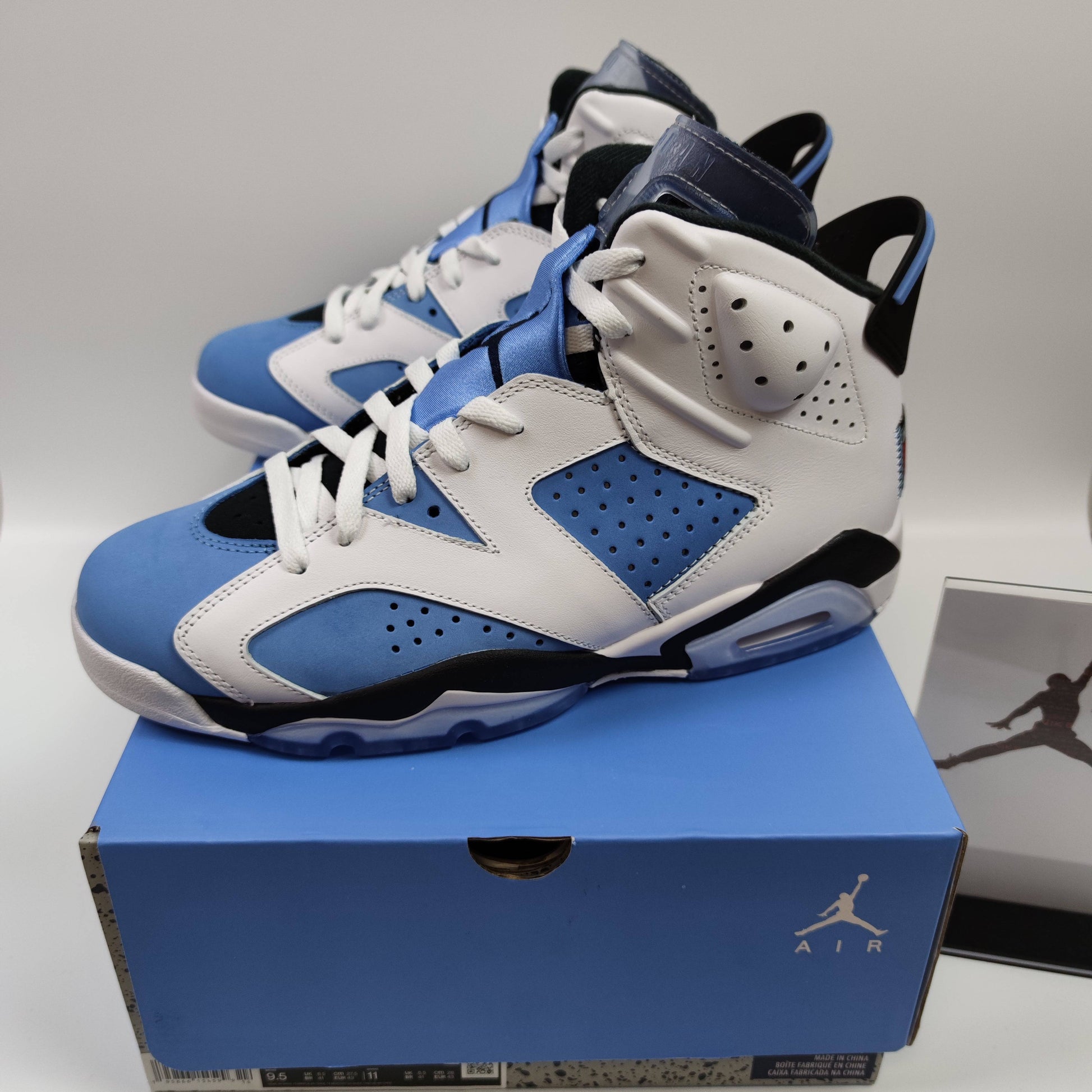 Air Jordan 6 Retro "University Blue" CT8529-410 - Fashion Sneaker1818