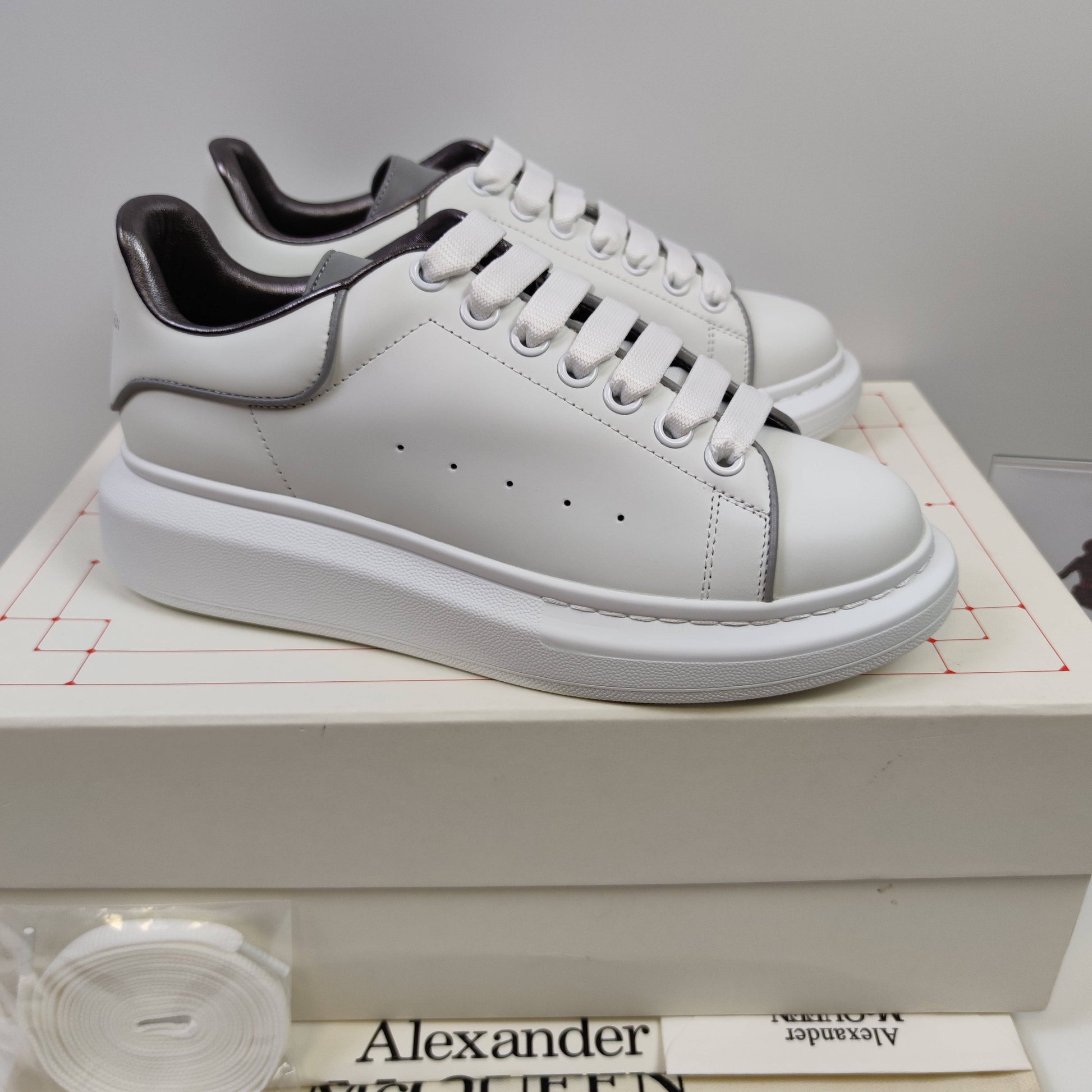 Alexander McQueen 561123WHTQK9071 - Fashion Sneaker1818