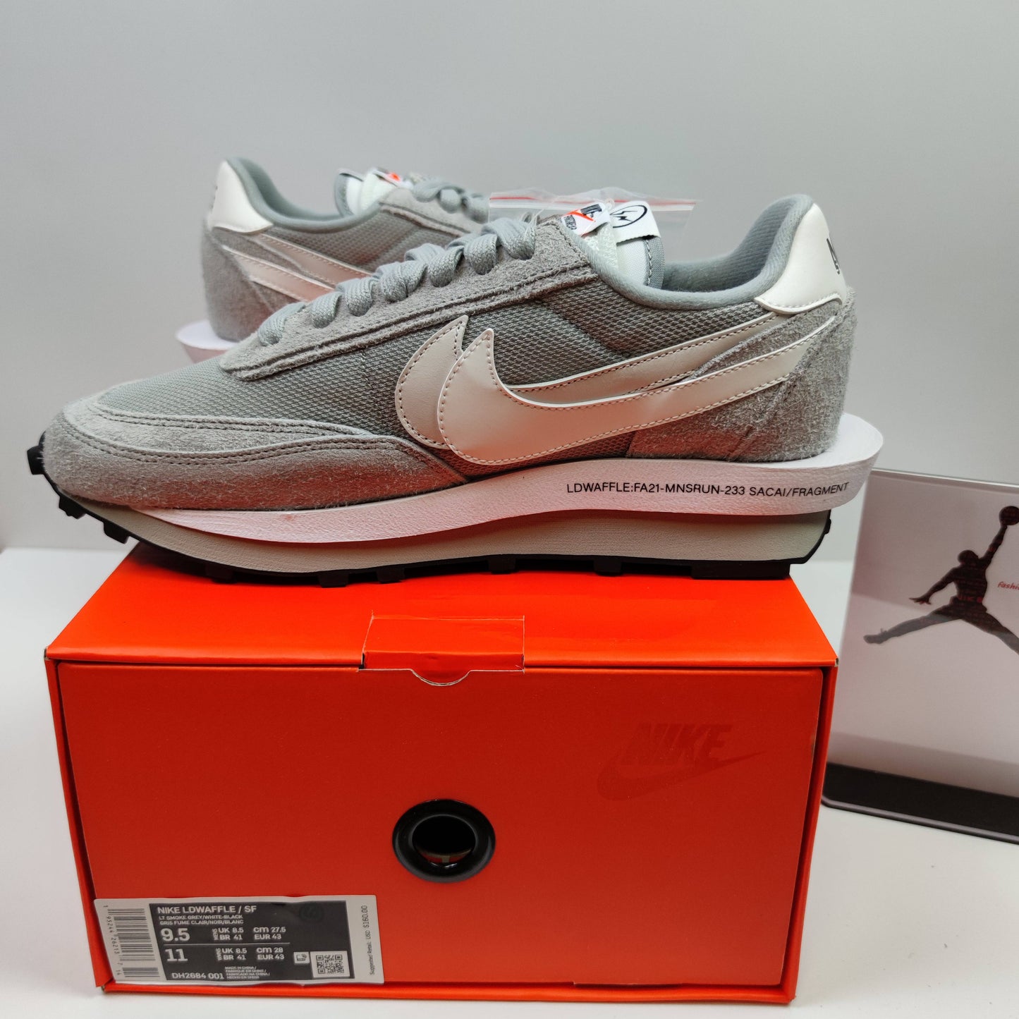 Fragment Design x Sacai x Nike LDWaffle "Light Smoke Grey" DH2684-001 - Fashion Sneaker1818