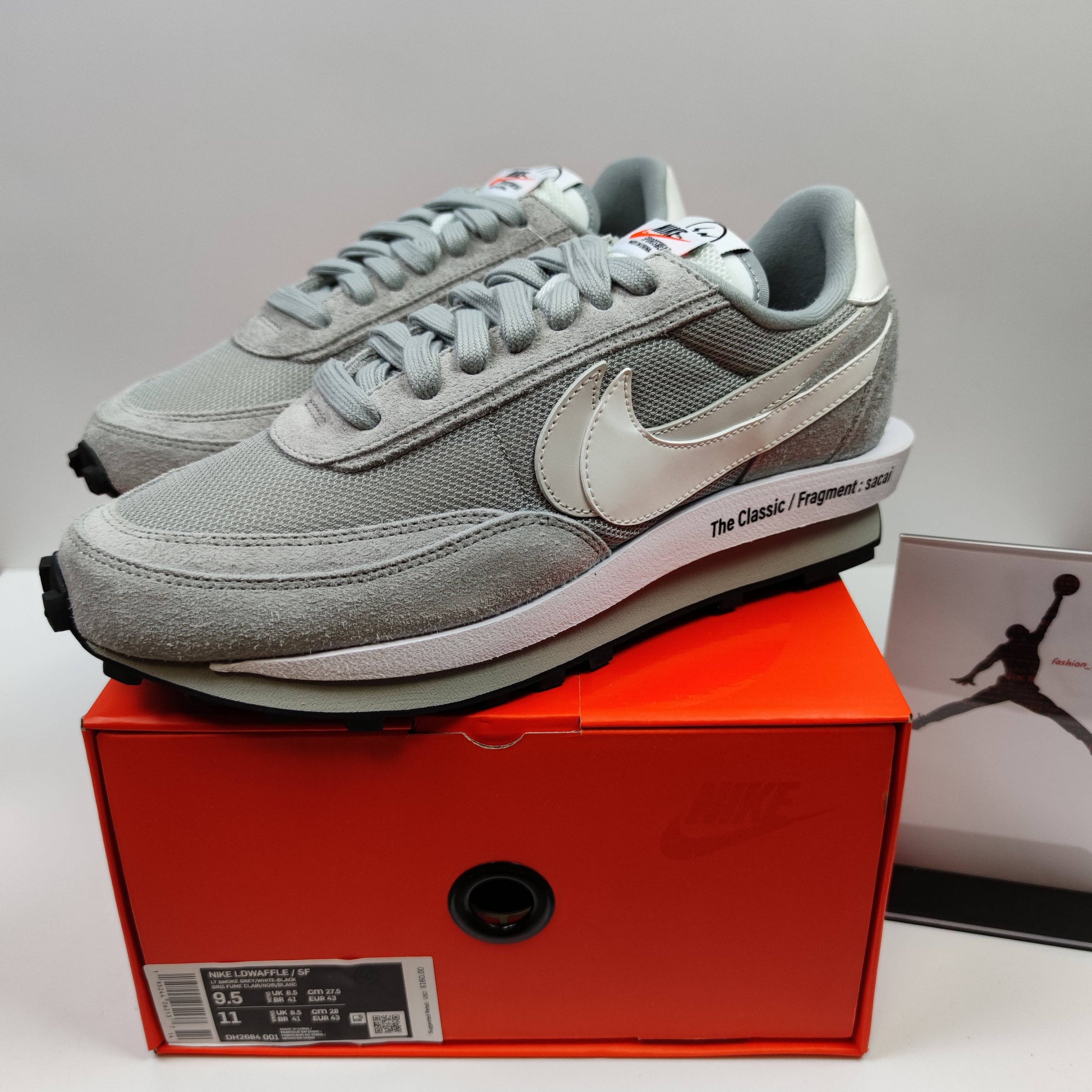 Fragment Design x Sacai x Nike LDWaffle "Light Smoke Grey" DH2684-001 - Fashion Sneaker1818