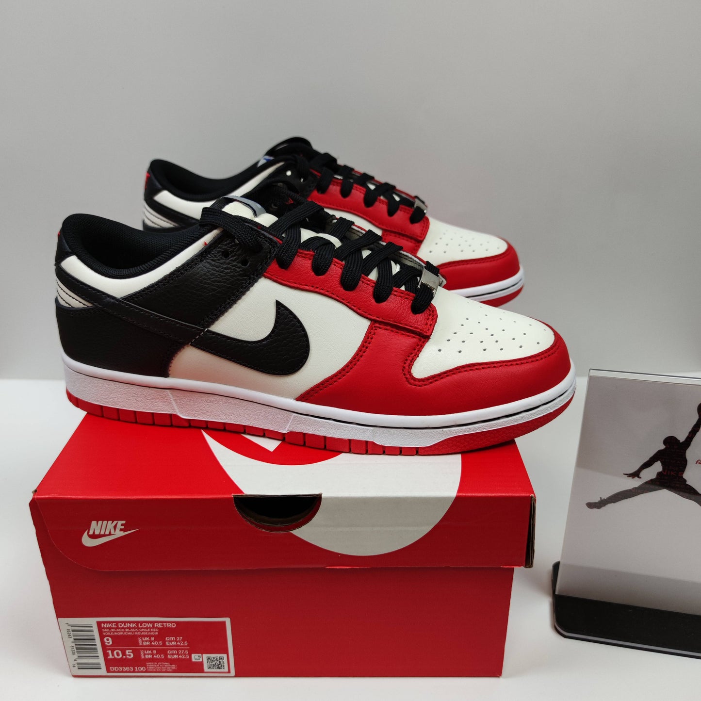 NBA x Nike Dunk Low EMB "Chicago" DD3363-100 - Fashion Sneaker1818