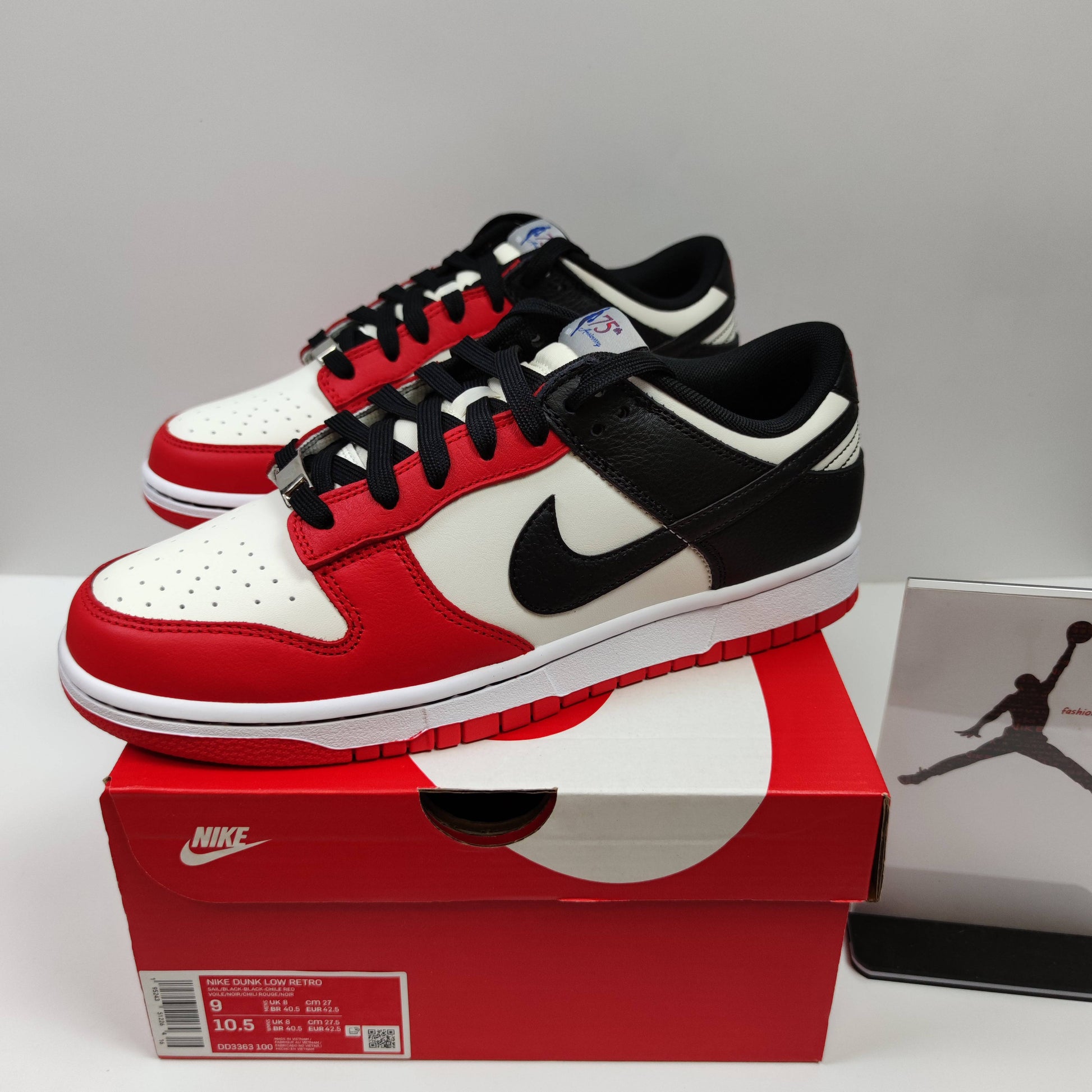 NBA x Nike Dunk Low EMB "Chicago" DD3363-100 - Fashion Sneaker1818