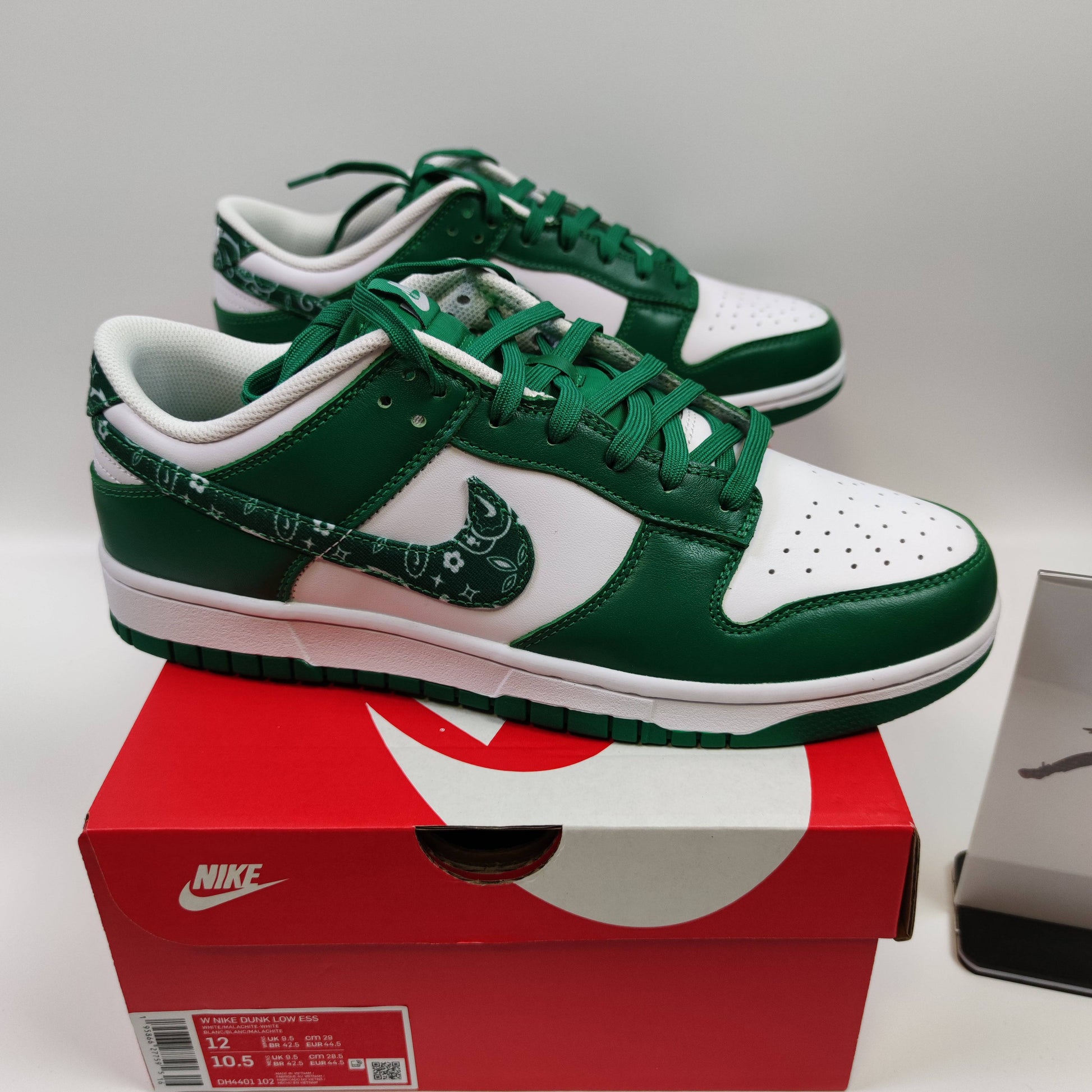 Nike Dunk Low ESS "Green Paisley" (W) DH4401-102 - Fashion Sneaker1818