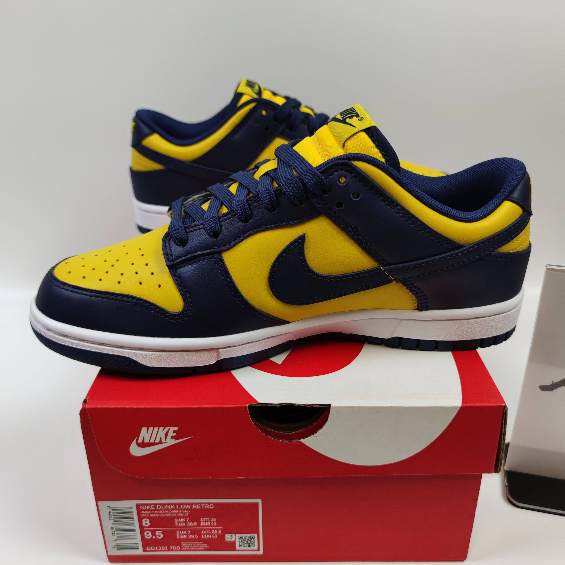 Nike Dunk Low Retro "Varsity Maize" DD1391-700 - Fashion Sneaker1818