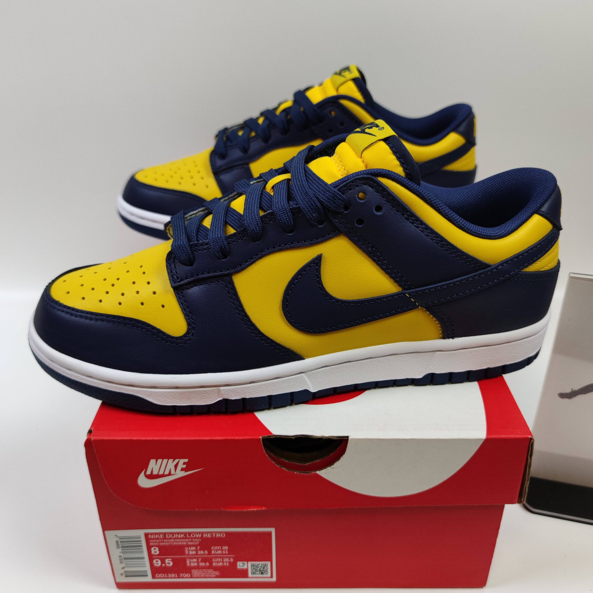 Nike Dunk Low Retro "Varsity Maize" DD1391-700 - Fashion Sneaker1818