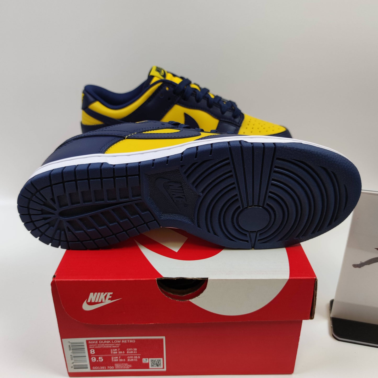 Nike Dunk Low Retro "Varsity Maize" DD1391-700 - Fashion Sneaker1818