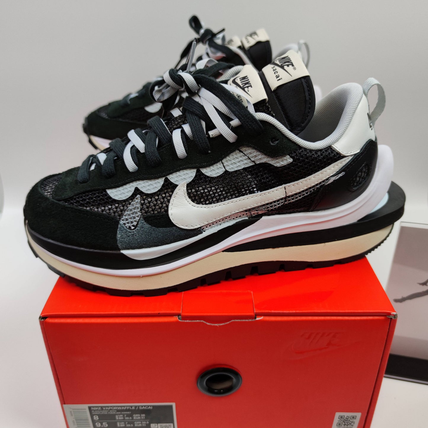 Sacai x Nike VaporWaffle "Black and White" CV1363-001 - Fashion Sneaker1818
