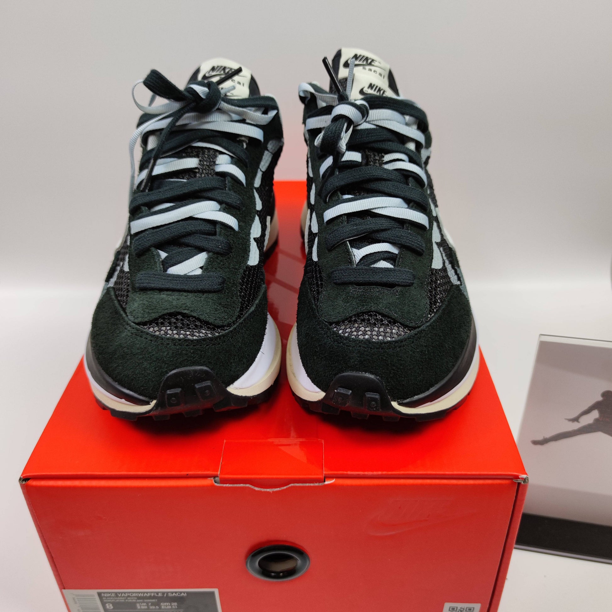 Sacai x Nike VaporWaffle "Black and White" CV1363-001 - Fashion Sneaker1818