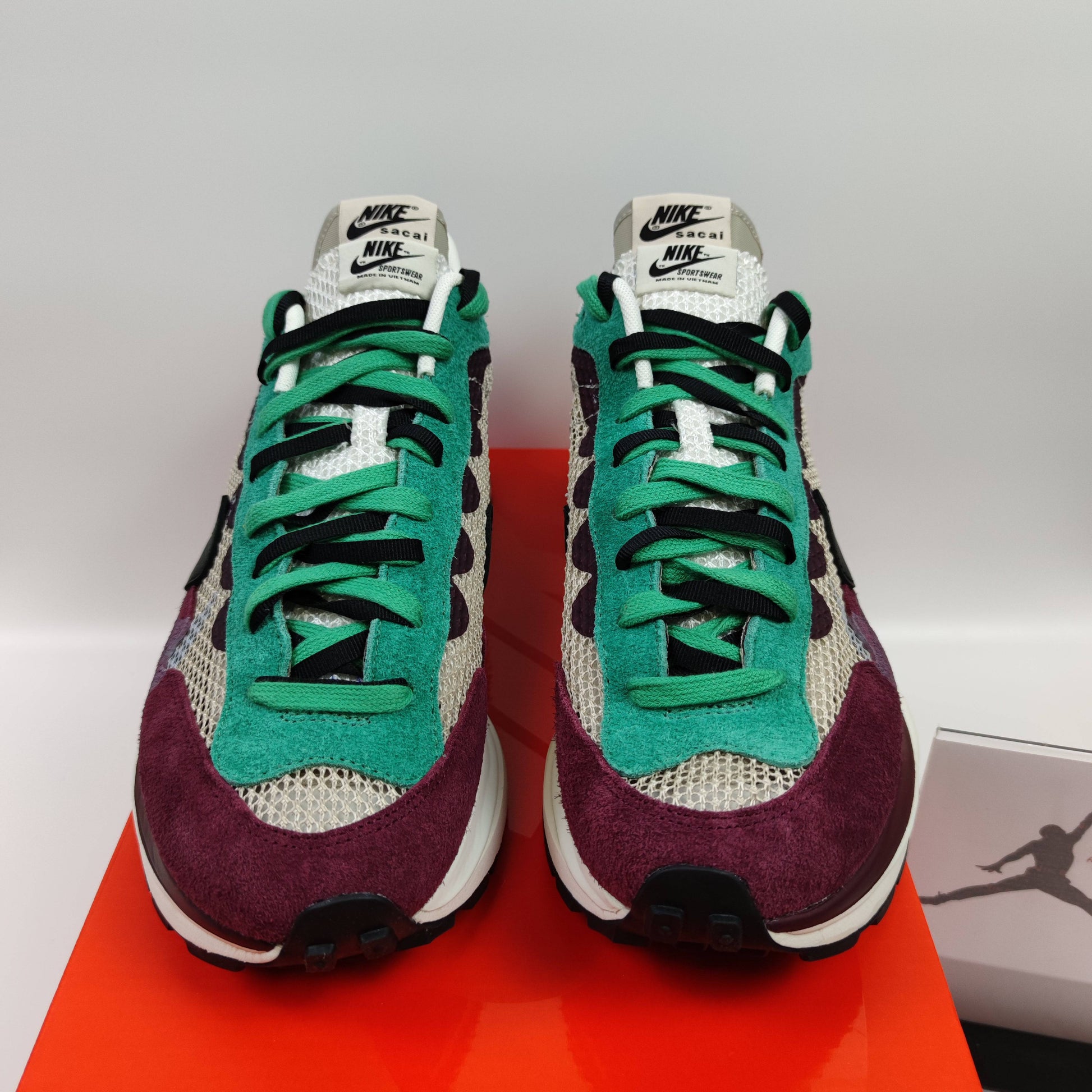 Sacai x Nike VaporWaffle "String Villain Red" DD3035-200 - Fashion Sneaker1818