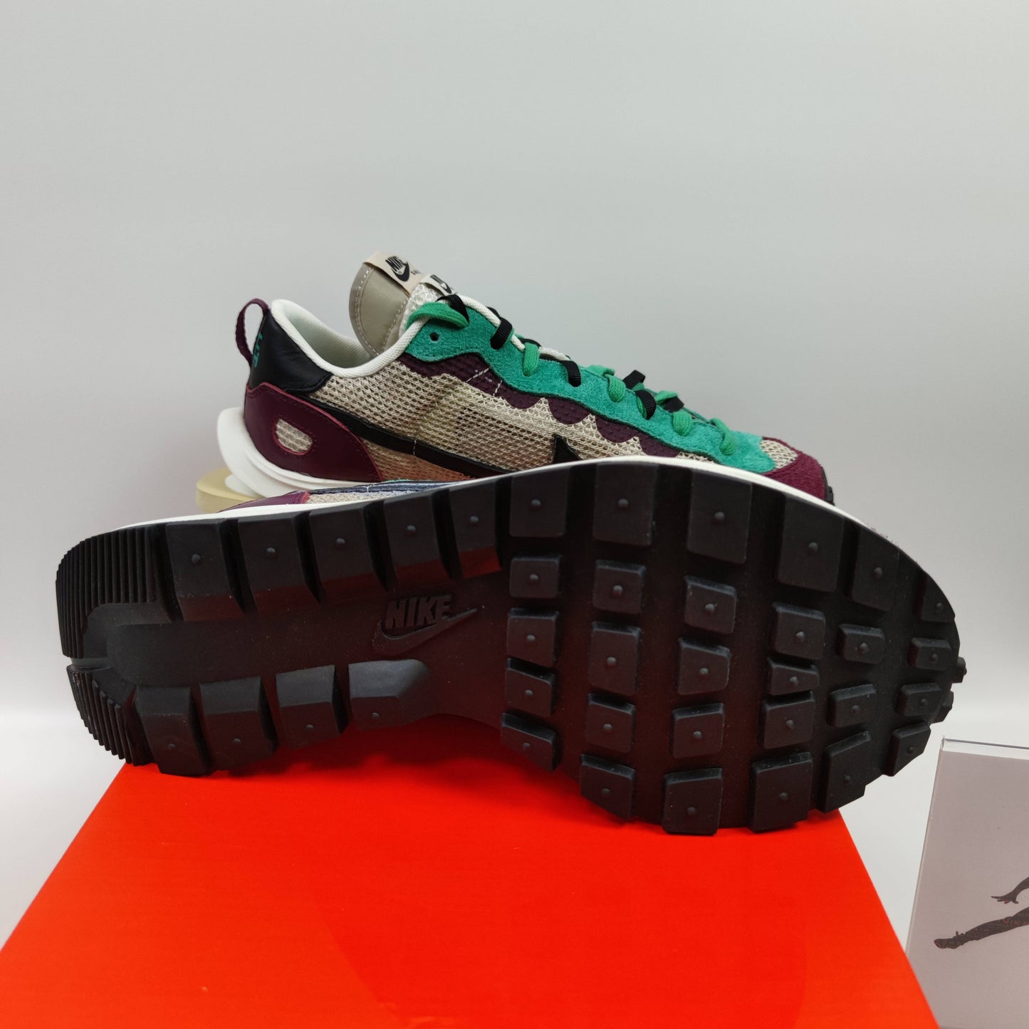 Sacai x Nike VaporWaffle "String Villain Red" DD3035-200 - Fashion Sneaker1818