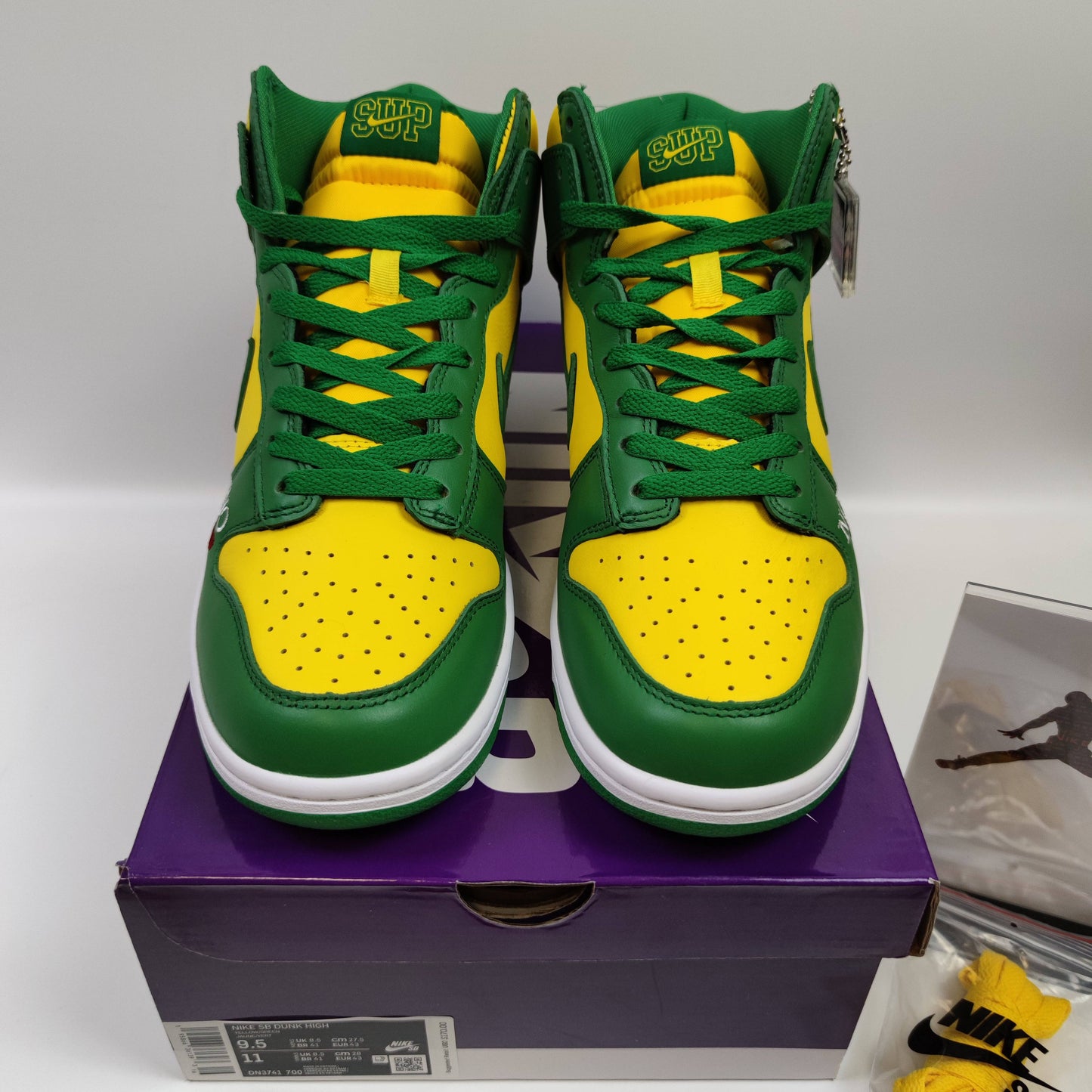 Supreme x Nike SB Dunk High "Brazil" DN3741-700 - Fashion Sneaker1818