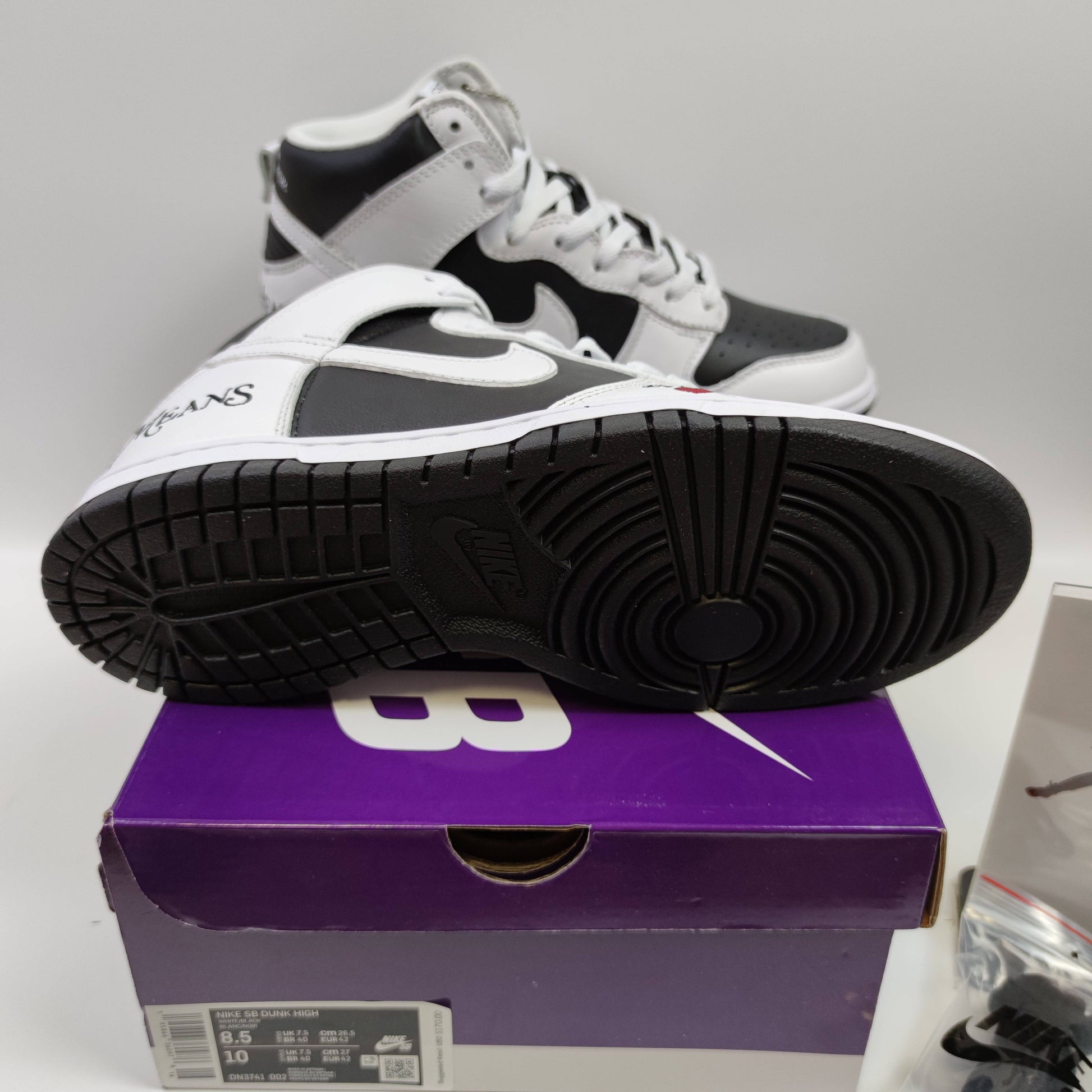 Supreme x Nike SB Dunk High "By Any Means" DN3741-002 - Fashion Sneaker1818