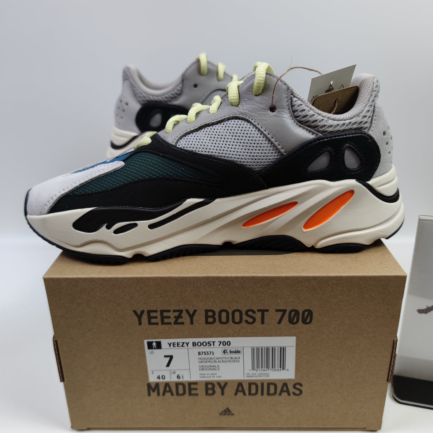 Adidas Originals Yeezy Boost 700 "Wave Runner" B75571 - Fashion Sneaker1818